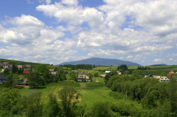 Zawoja - widok ze szlaku na Babią Górę