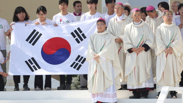 Pielgrzymi z Korei Południowej na zakończeniu ŚDM w Lizbonie