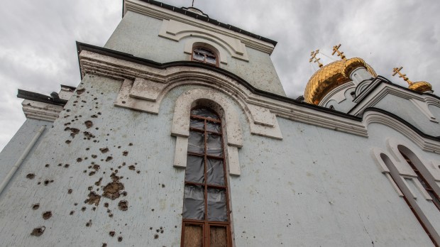 Church-Ukraine-War-shutterstock_2122064975.jpg