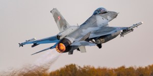 Kapelani lotników: Zawsze sensem posługi jest towarzyszenie żołnierzowi w tym co trudne i ciężkie