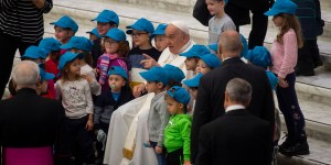 Papież Franciszek: styl Ducha Świętego ma dwie cechy: kreatywność i prostotę