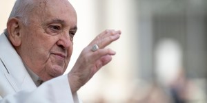 Papież: Osoba cnotliwa to ta, która siebie nie oszpeca