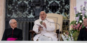Papież: Bez sprawiedliwości nie ma pokoju ani powszechnego braterstwa