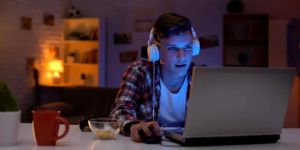 Jak chronić dzieci przed pornografią? Trzy podpowiedzi