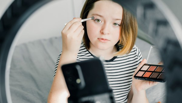 Corner Item Image - Dziecięcy influencerzy. Sława i jej ciemne strony